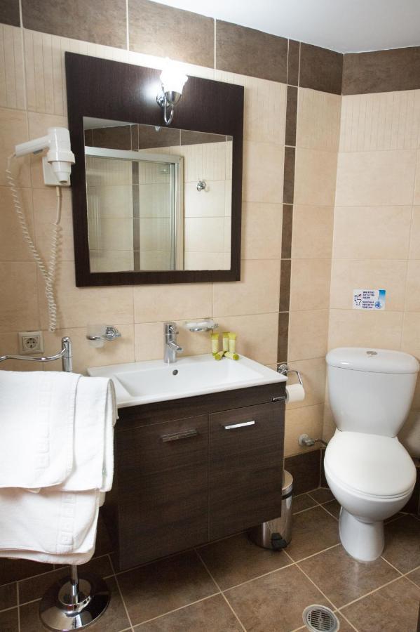 Premier Agrinio Heart Hotel Экстерьер фото