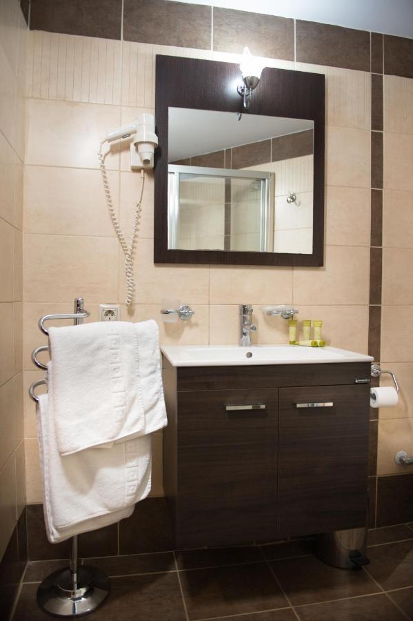Premier Agrinio Heart Hotel Экстерьер фото
